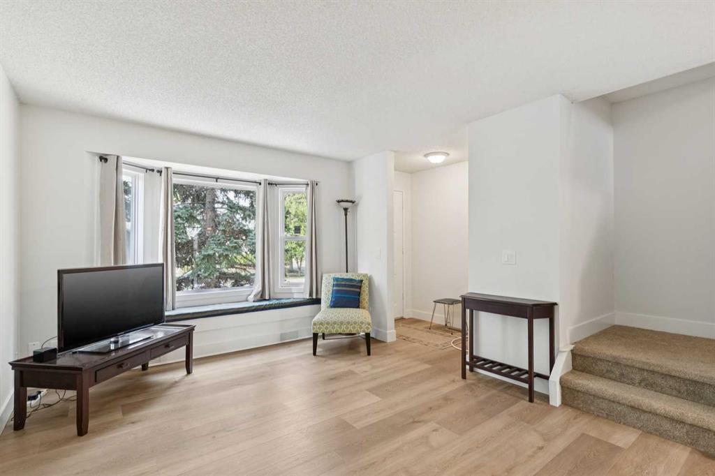 Picture for 91 Deerfield Drive SE