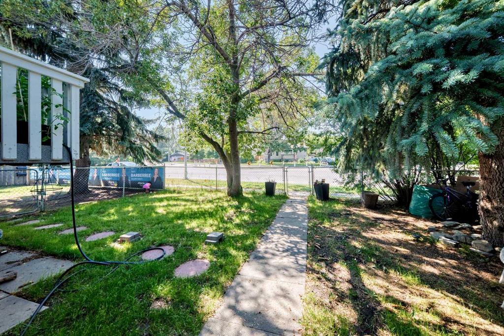 Picture for 7726 &amp; 7728 34 Avenue NW