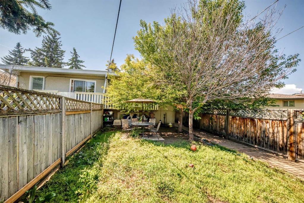 Picture for 7726 &amp; 7728 34 Avenue NW