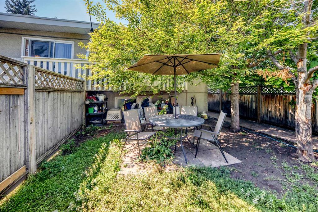Picture for 7726 &amp; 7728 34 Avenue NW