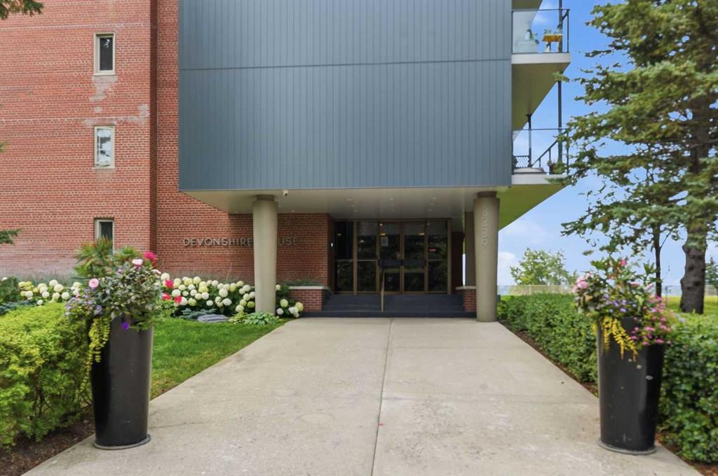Picture for 203/204, 3339 Rideau Place SW