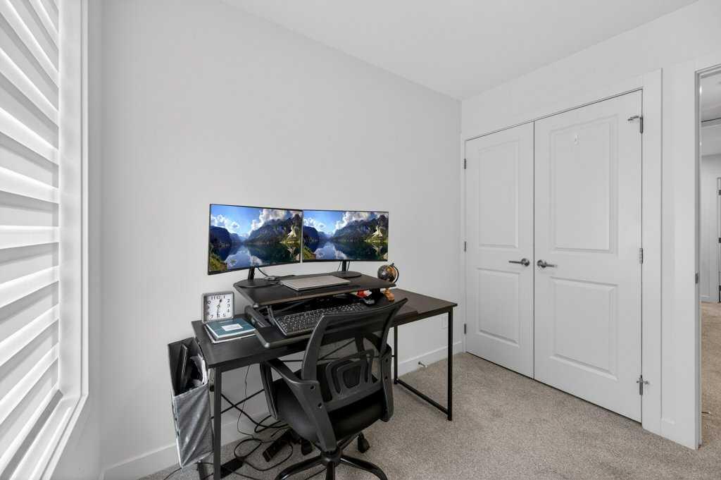 Picture for 606, 550 Seton Circle SE