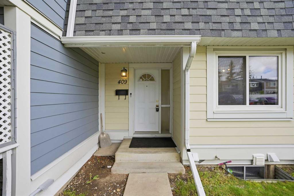Picture for 409 Georgian Villas NE