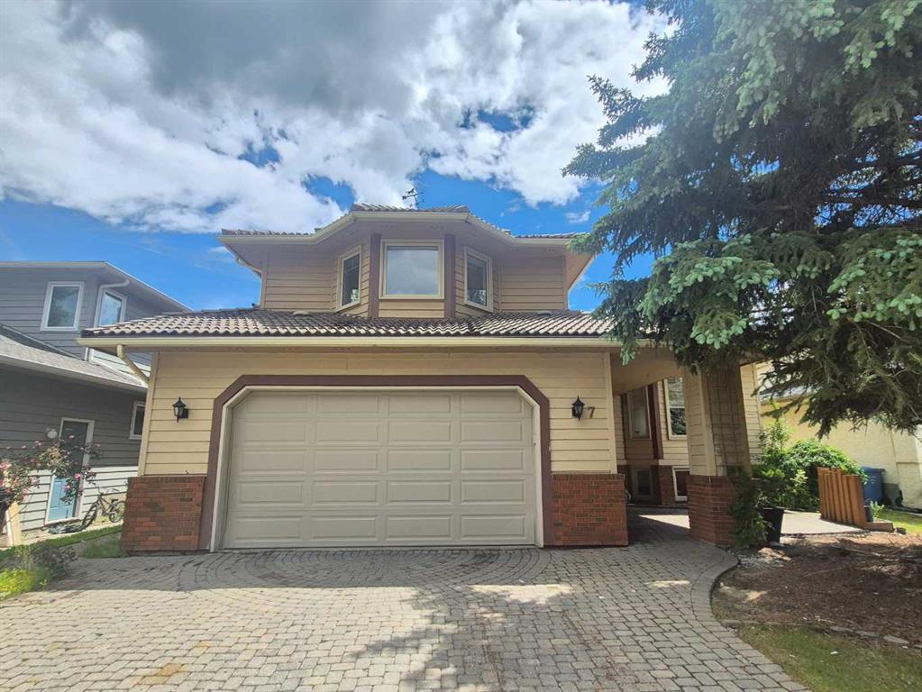 Picture for 7 Suncastle Crescent SE