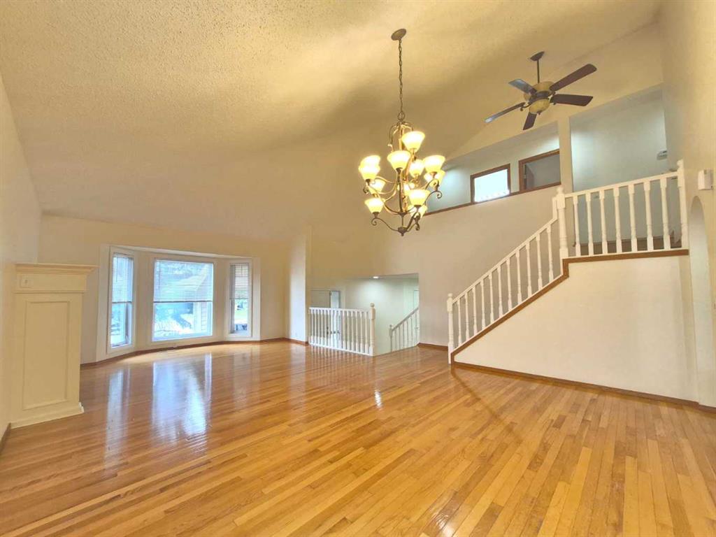 Picture for 7 Suncastle Crescent SE