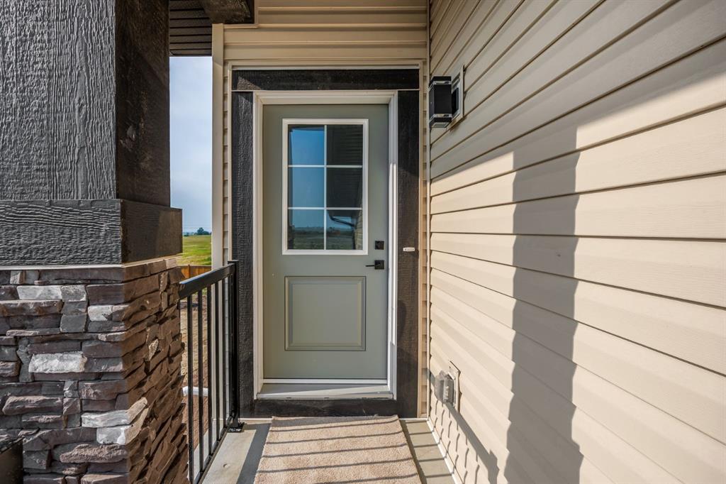 Picture for 142 Lakewood Crescent 