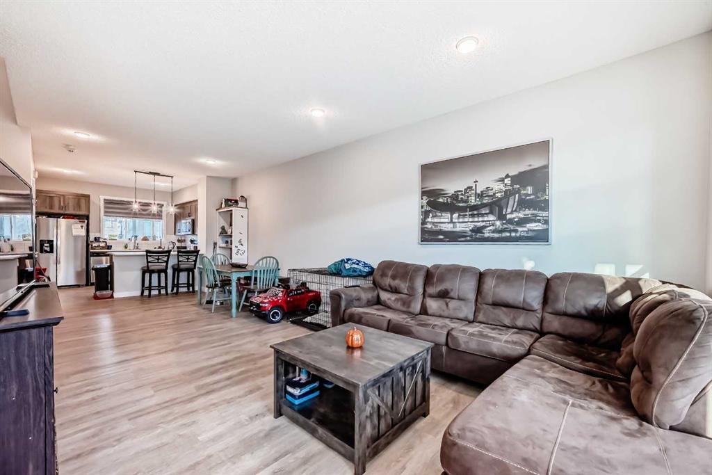 Picture for 7468 202 Avenue SE
