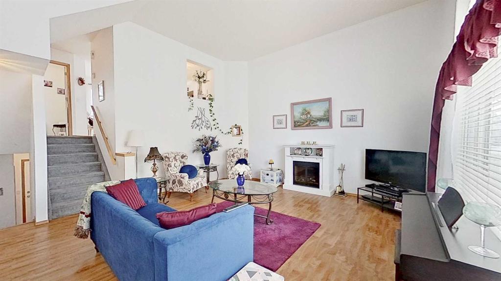 Picture for 272 Rocky Ridge Court NW