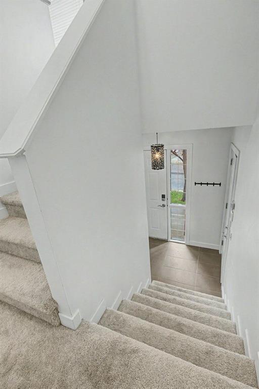 Picture for 16, 2318 17 Street SE