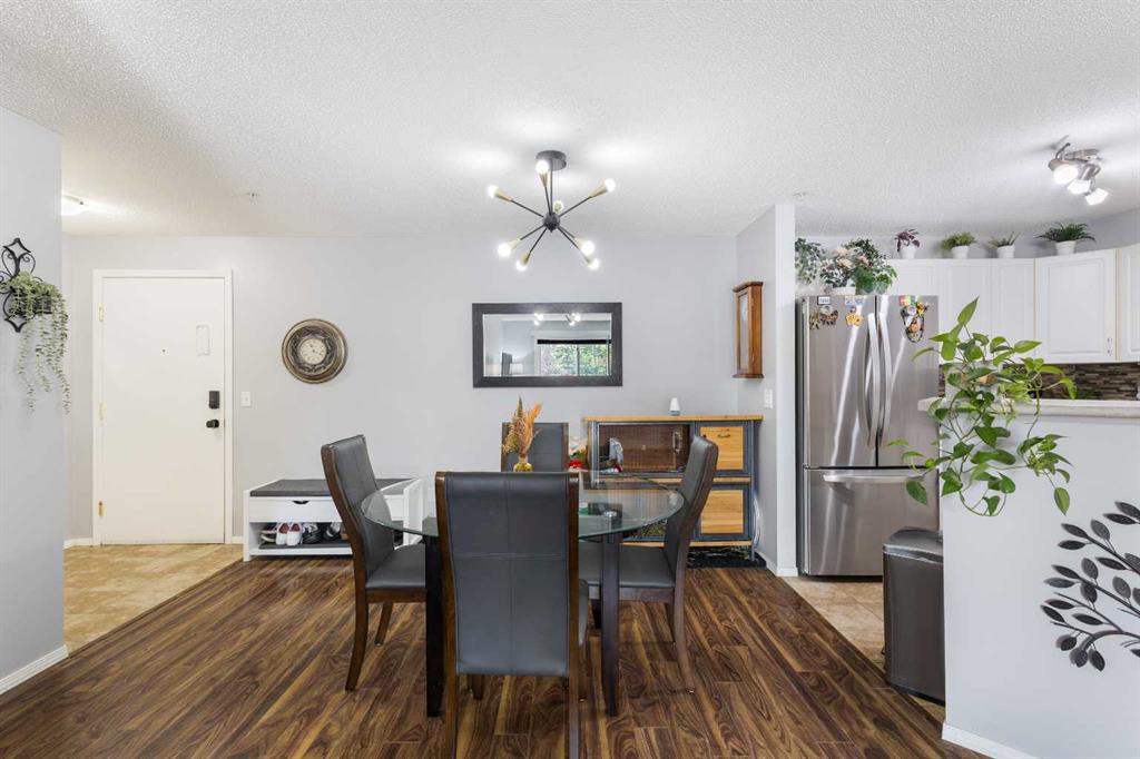 Picture for 212, 4000 Citadel Meadow Point NW
