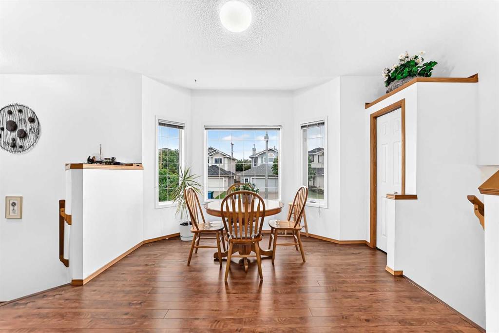 Picture for 98 Country Hills Heights NW