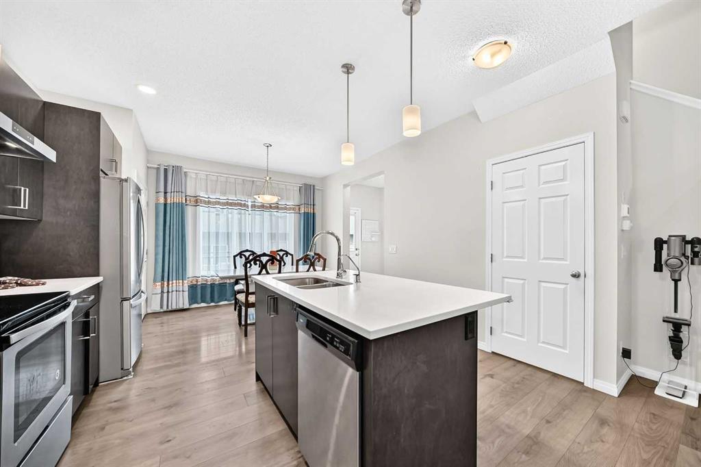 Picture for 246 Walgrove Terrace SE