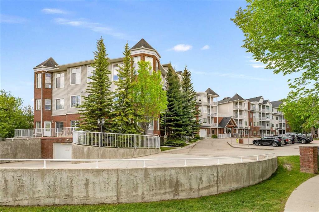 Picture for 219, 8 Prestwick Pond Terrace SE