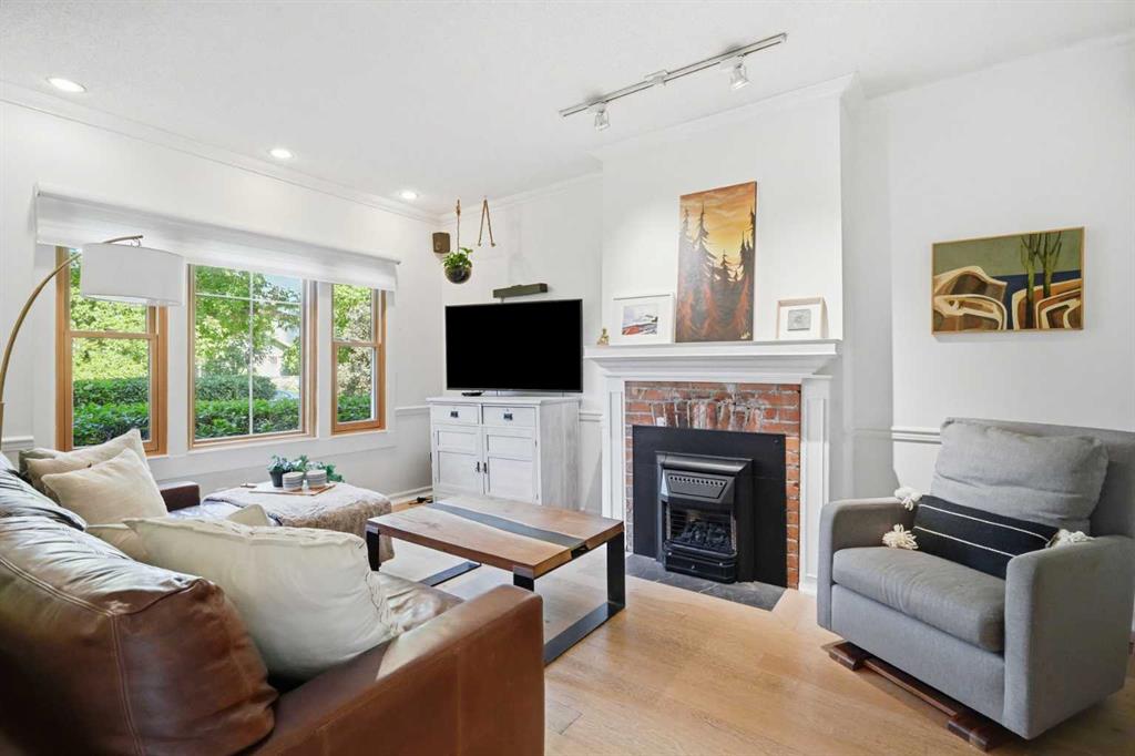 Picture for 1422 2 Street NW