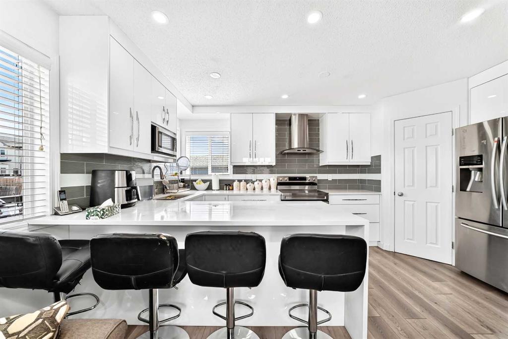 Picture for 24 Taralake Road NE