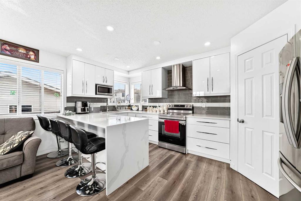 Picture for 24 Taralake Road NE