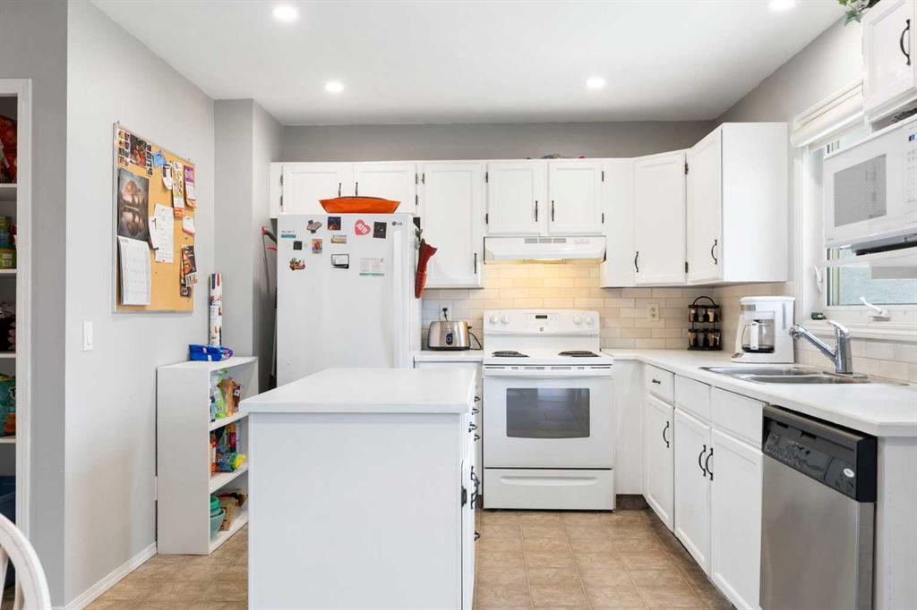 Picture for 95 Riverbrook Road SE