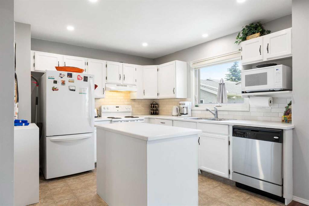 Picture for 95 Riverbrook Road SE
