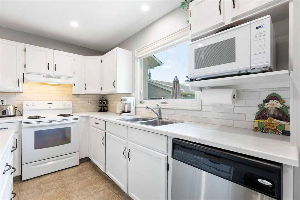Picture for 95 Riverbrook Road SE