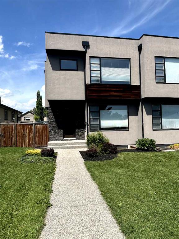 Picture for 532 22 Avenue NE
