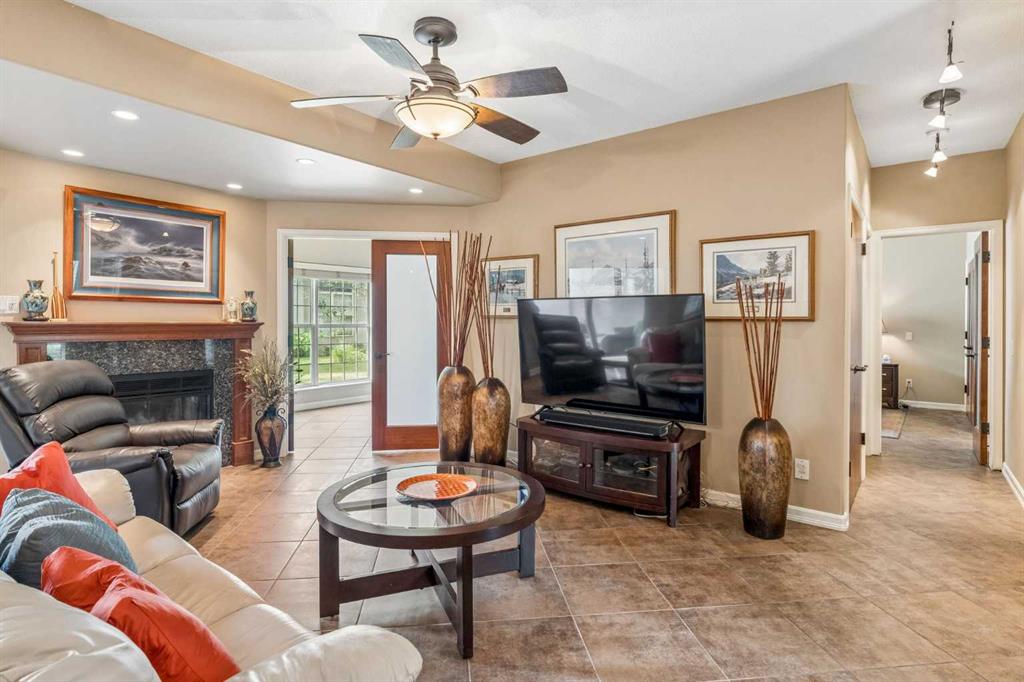Picture for 604, 1997 Sirocco Drive SW
