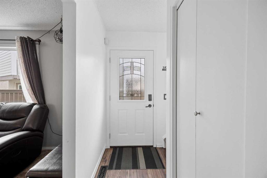 Picture for 8, 111 Huntington Park Green NW