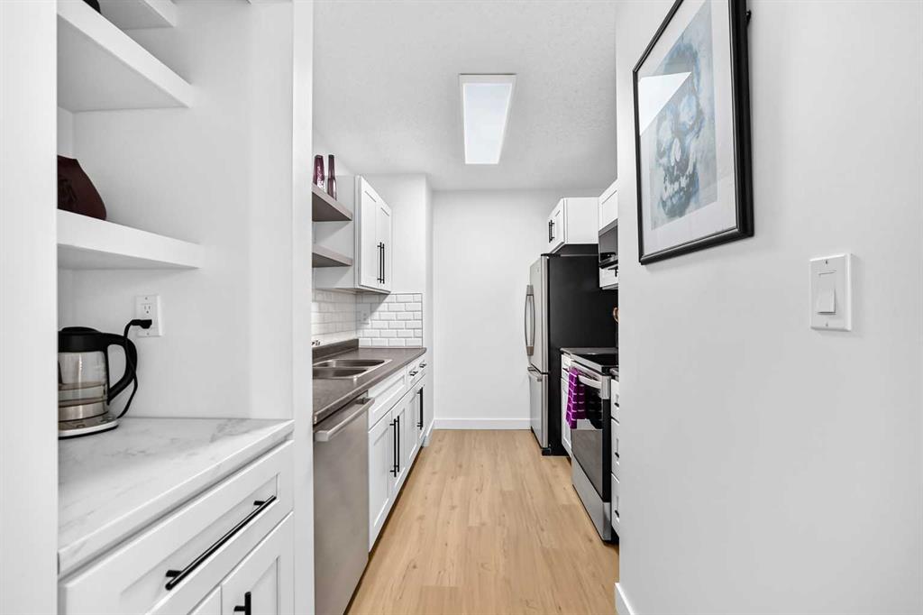 Picture for D, 109 Stanley Avenue 