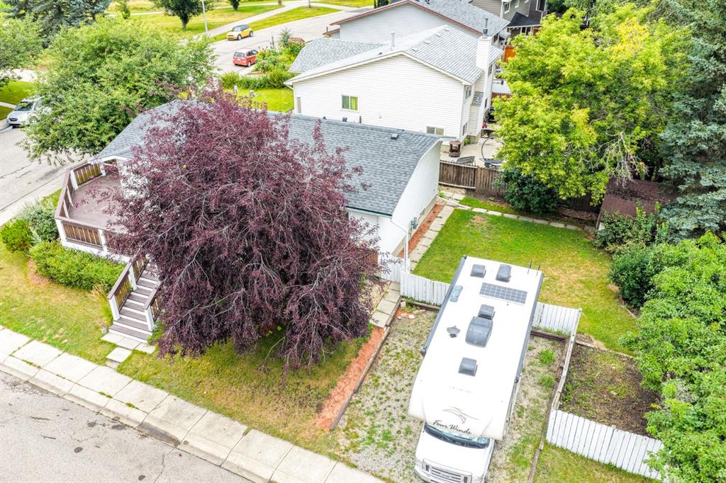 Picture for 85 Rideau Close SW