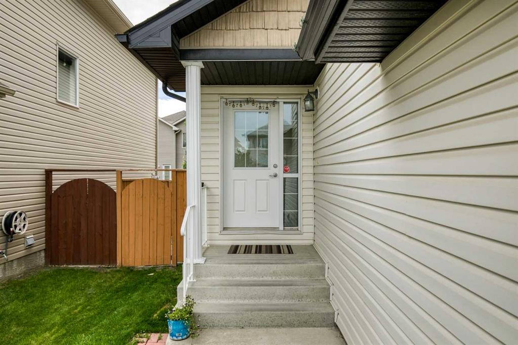 Picture for 67 Everwoods Park SW