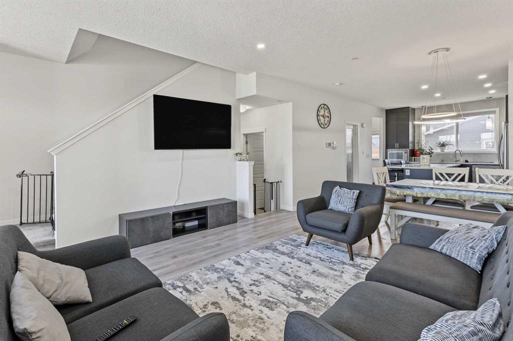 Picture for 16 Howse Crescent NE