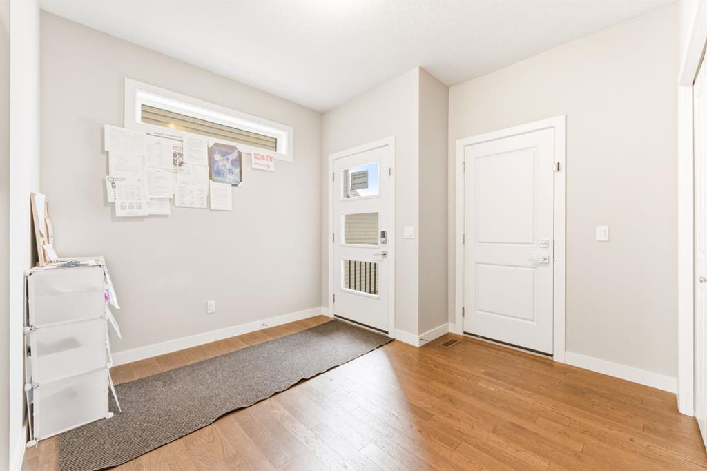 Picture for 14 Belvedere Point SE