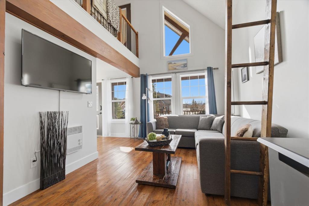 Picture for 212 Cottageclub Crescent 