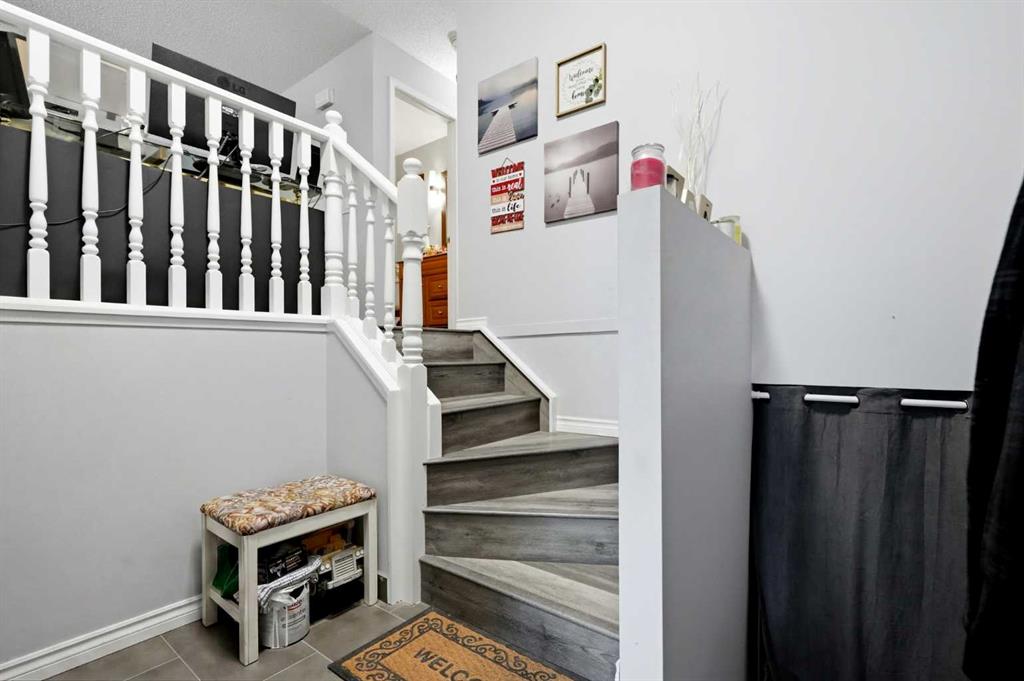 Picture for 40 McKerrell Close SE