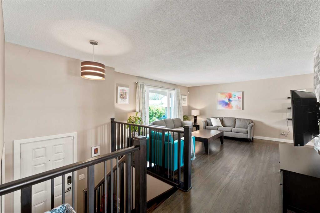 Picture for 1016 Pensdale Crescent SE