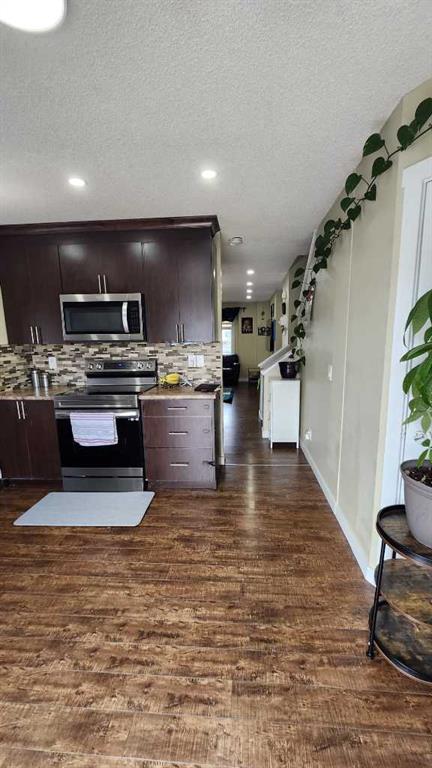 Picture for 47 Martinridge Way NE