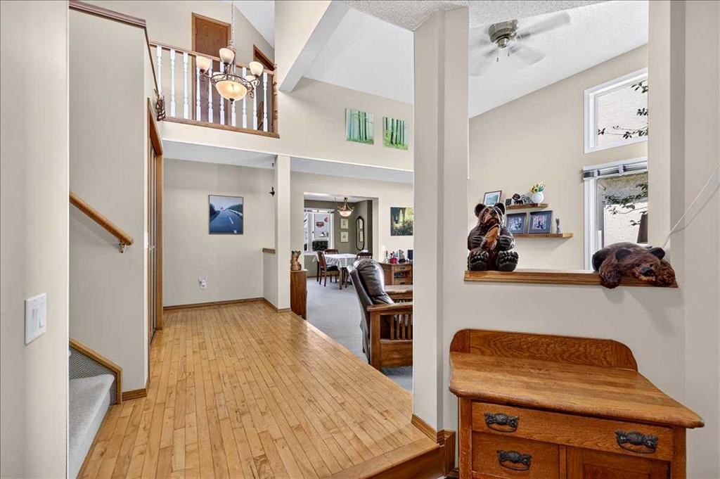 Picture for 14 Hawkdale Gate NW