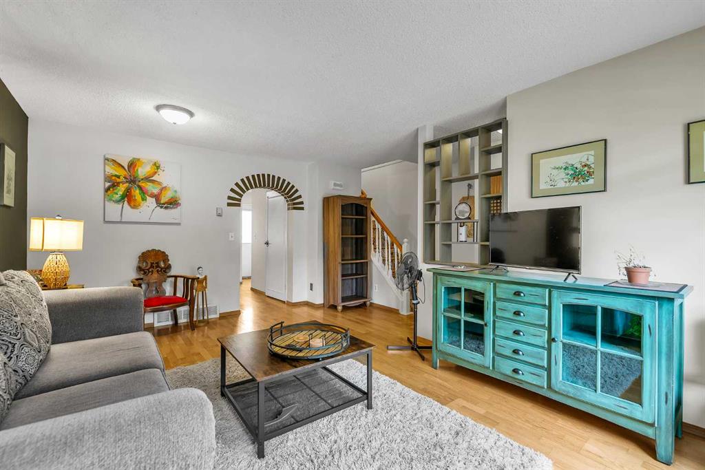 Picture for 151 Midbend Place SE