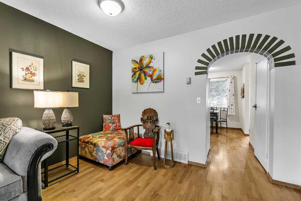 Picture for 151 Midbend Place SE
