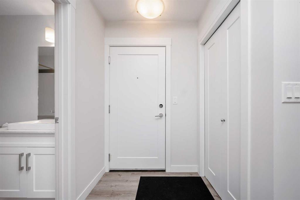 Picture for 202, 30 Walgrove Walk SE