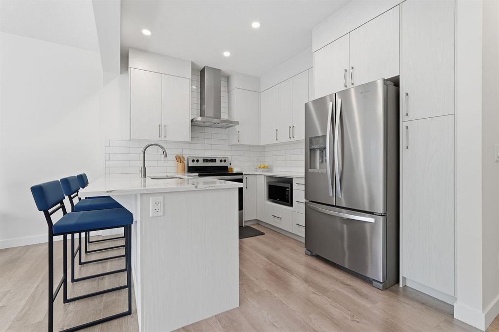 Picture for 154 Crestridge Common SW