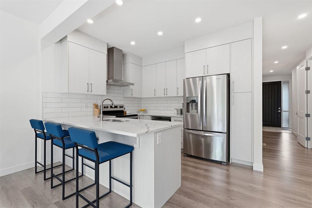 Picture for 154 Crestridge Common SW