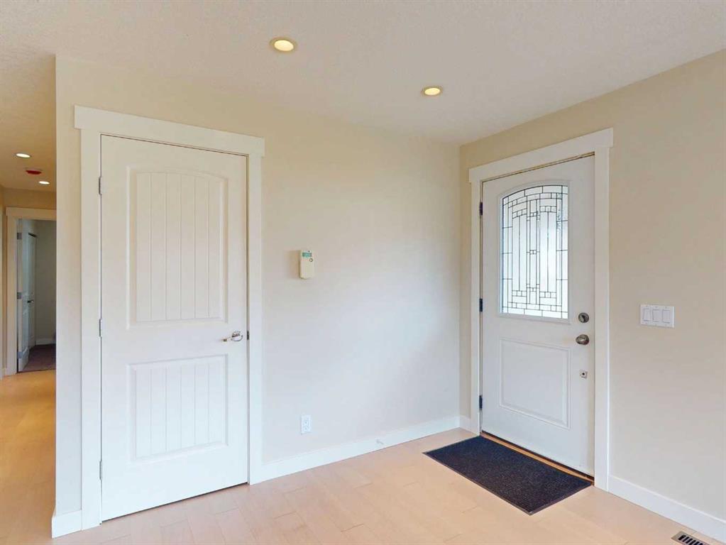 Picture for 23 Brown Crescent NW