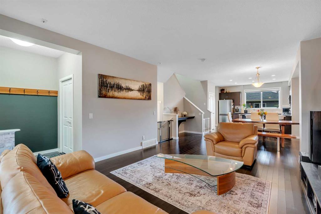 Picture for 72 Redstone Common NE