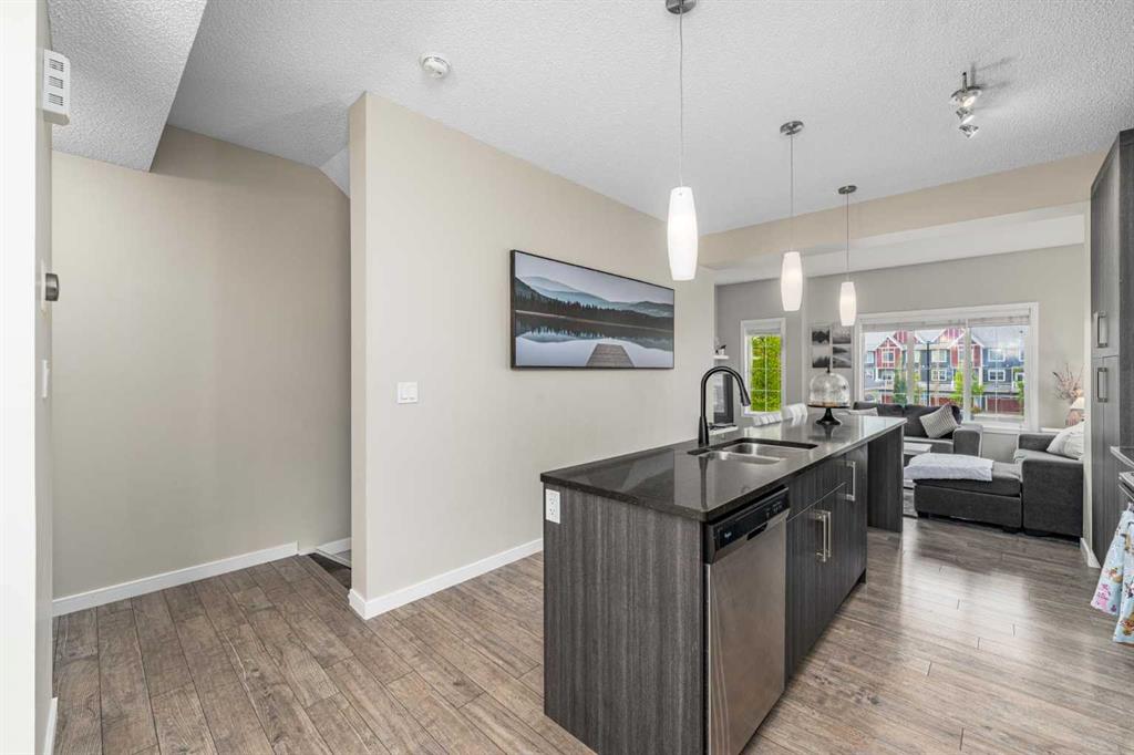 Picture for 304 Marquis Lane SE
