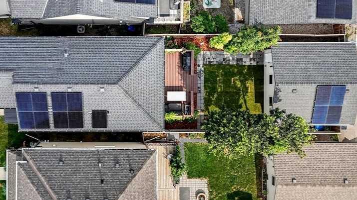 Picture for 60 Mahogany Grove SE