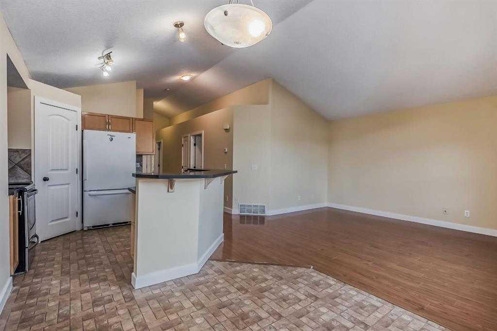 Picture for 211 Saddlebrook Way NE