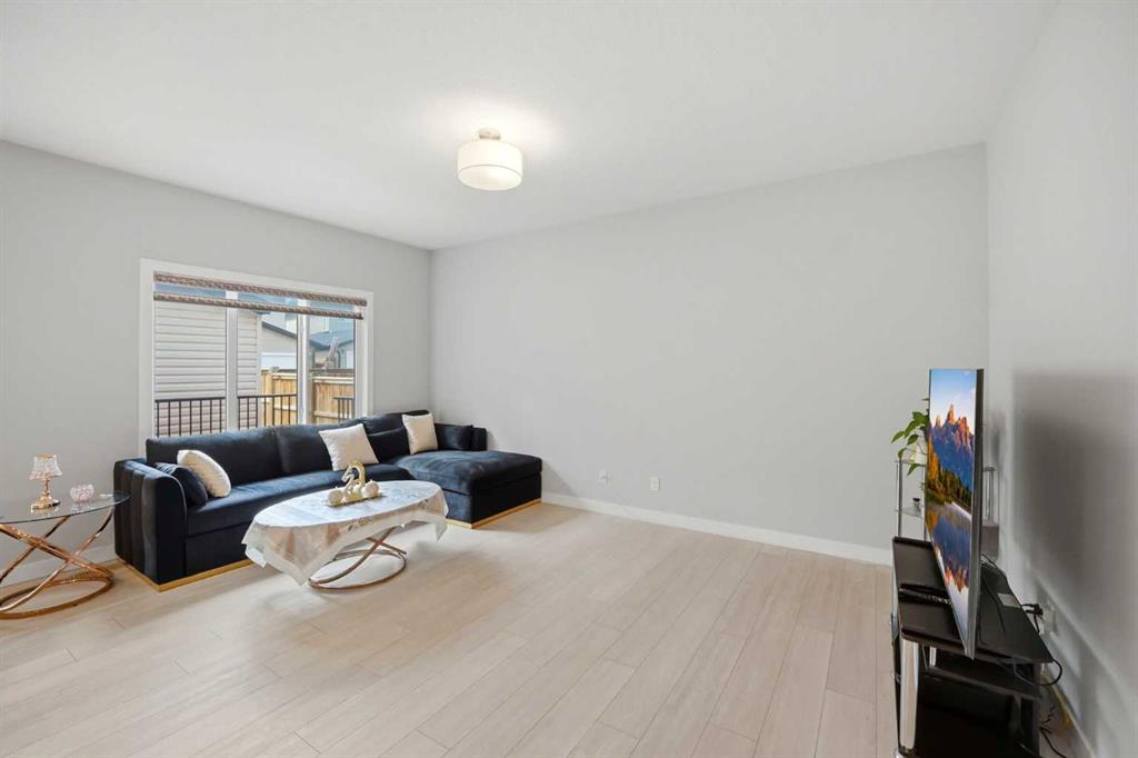Picture for 232 Cornerbrook Common NE