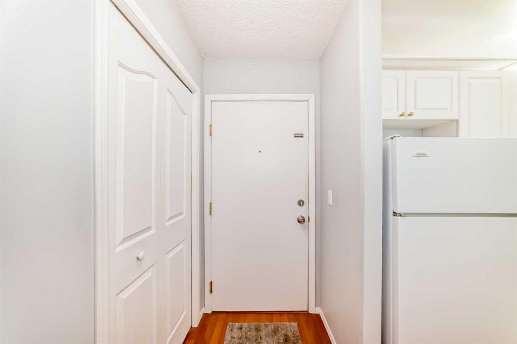 Picture for 2110, 20 Harvest Rose Park NE