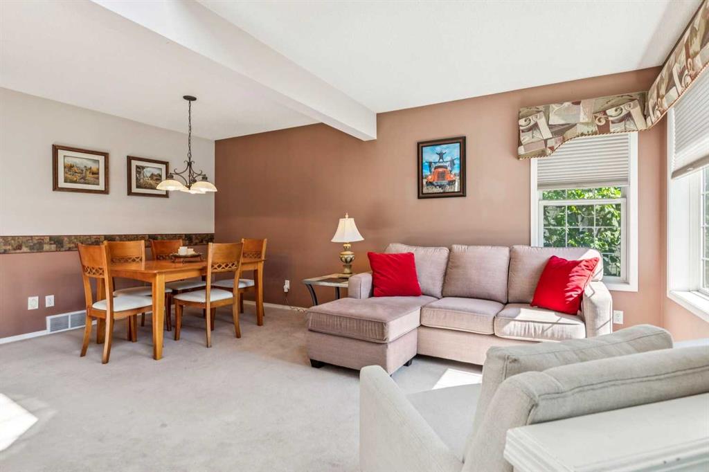 Picture for 40 Country Hills Bay NW