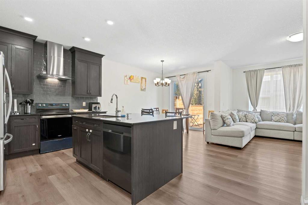 Picture for 809 Seton Circle SE